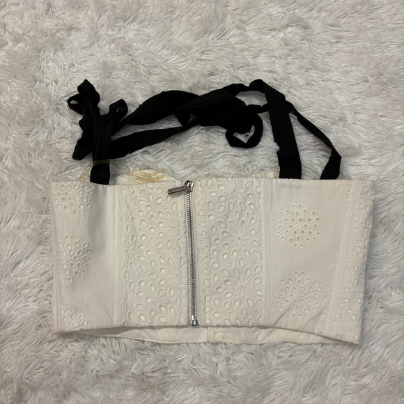 House of CB "Roccoco" White Broderie Anglaus
Bustier Top - Picture 6 of 7